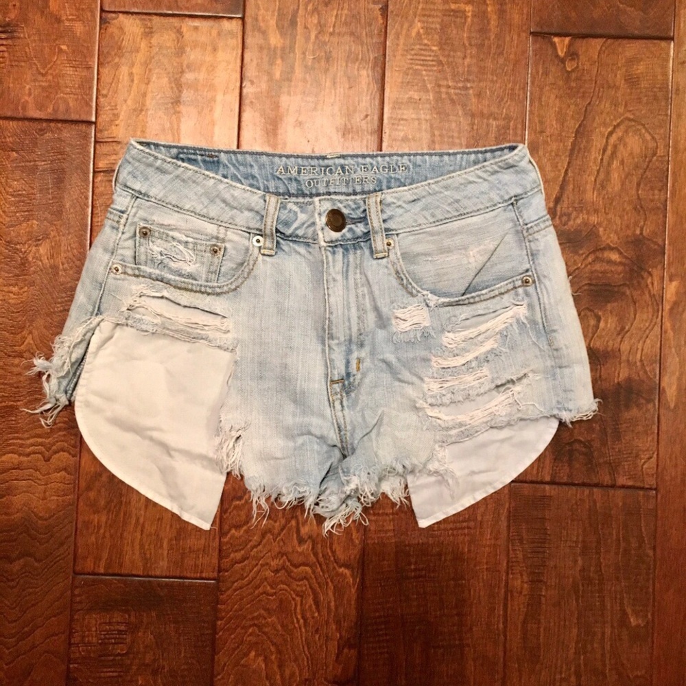 Hi-rise festival distressed shorts 🦋✨